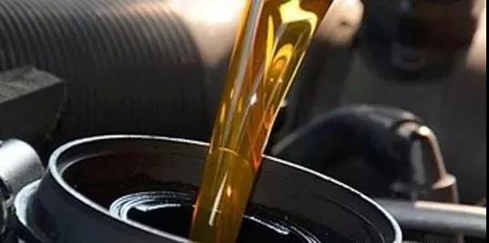 機油種類百科大全，不再傻傻分不清！